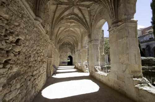 Galería norte del claustro de MOnsalud